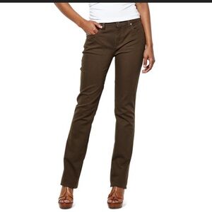 Levi's Women's Straight Leg Jeans in Brown